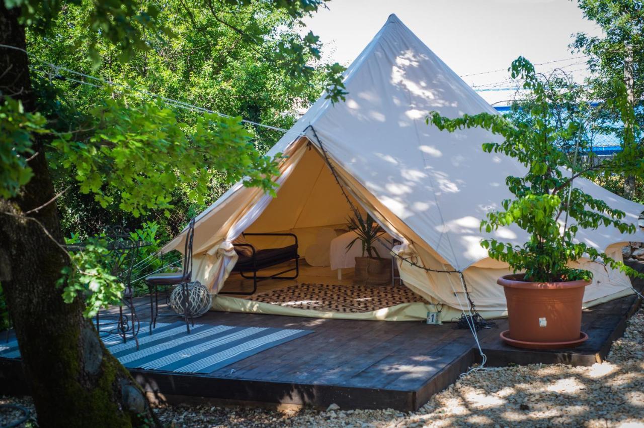 Rock Oak Camping 2 Imotski Bagian luar foto